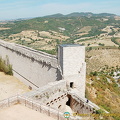 Long wall linking the tower to the castle
