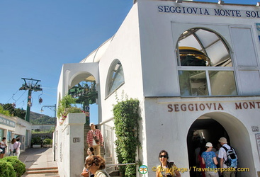 Back at the Seggiovia station in Anacapri