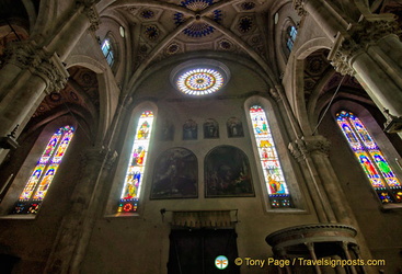 Stained windows of Como Duomo