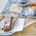 Apple strudel and coffee at the Rifugio Lagazuoi