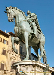 Equestrian statue of Cosimo I de' Medici
