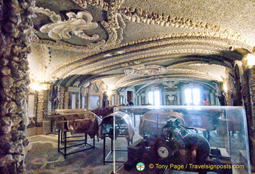 An elaborate Palazzo Borromeo grotto