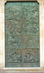 Details of the Duomo bronze doors