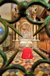 The Madonna's wedding ring in the Chapel of San Giuseppe