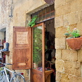 Bottega Artigiana del Cuoio, a great leather shop in Pienza