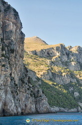 Rocky terrain of the Sorrento Peninsula