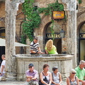 The well on Piazza della Cisterna