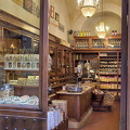 Antica Drogheria Manganelli, the upmarket food shop in Via di Città
