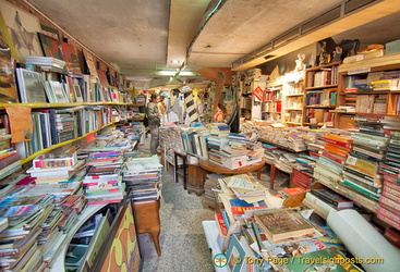 Inside Libreria Aqua Alta there are four rooms filled with books