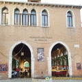 Entrance to the Mercato del Pesce