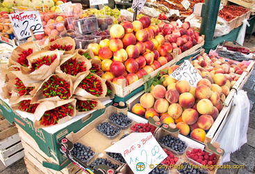 Beautiful fruits on sale