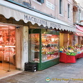 A butcher and other delicatessens in Rialto