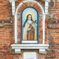 An altar dedicated to the poor of S. Vincenzo de Paoli