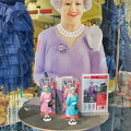 Queen Elizabeth in Santa Croce doing her royal wave