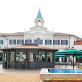 The Veneto outlet with its Venetian architecture