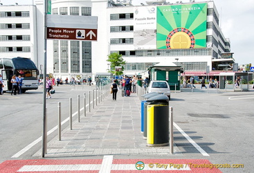 Direction to the People Mover on Piazzale Roma