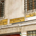 Directions for Piazzale Roma and the Ferrovia