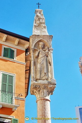 Column on Piazza Erbe