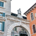  Verona archway