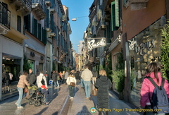 Via Mazzini links Piazza Bra with Piazza Erbe