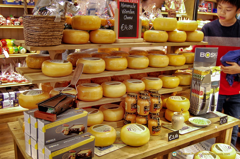 cheese_factory_volendam_DSC0906.jpg