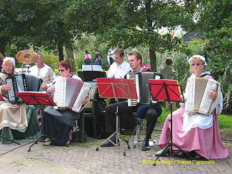 Musicians in traditional gear at Zaanse Schans