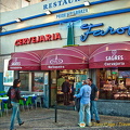 Arriving at the Farol Restaurante in Cacilhas