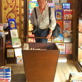 Lello bookshop, Oporto (1440 visits) Books are shifted around on a track Lello bookshop, Oporto