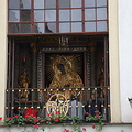 Gates of Dawn, Vilnius, one of Europe's leading pilgrimage destinations. (1990 visingar) Gates of Dawn, Vilnius, one of Europe's leading pilgrimage destinations. Gates of Dawn, Vilnius, one of Europe's leading pilgrimage destinations.