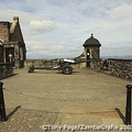 The One O'Clock Gun (1756 visites) At 1 pm, you can see the master gunner fire the One o'clock Gun. The daily tradition has been pract... The One O'Clock Gun