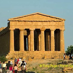 Agrigento (Valley of the Temples)