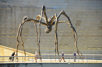 Guggenheim-Bilbao-Manan AJP2949 250201021831