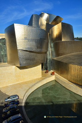 Guggenheim Bilbao: It took only 4 years to build this amazing structure
