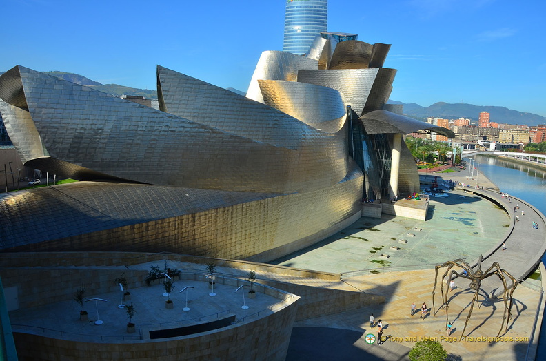 Guggenheim-Bilbao AJP2915 250201021753