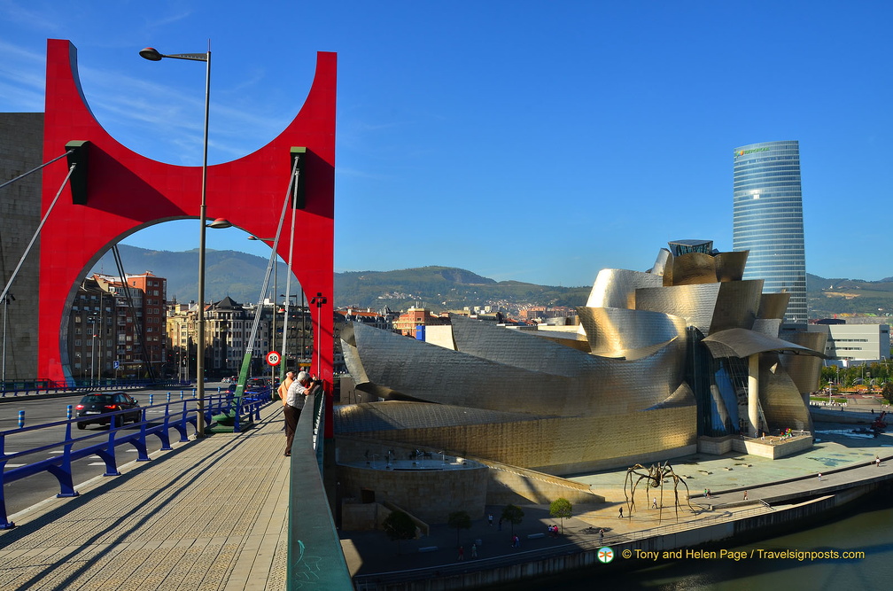 Guggenheim-Bilbao AJP2924 250201021759