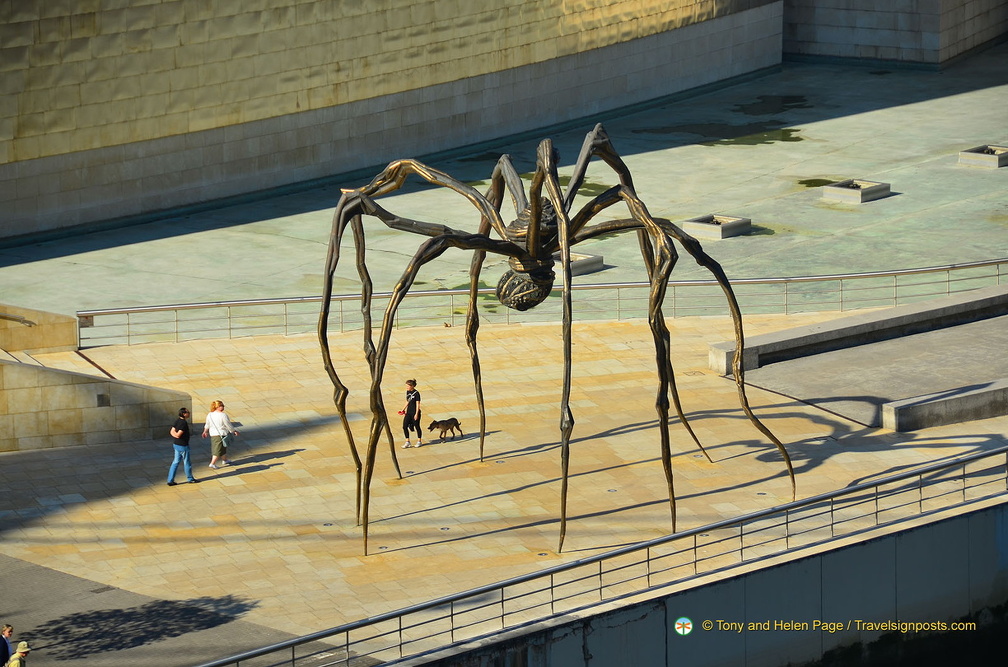 'Maman' the bronze cast spider