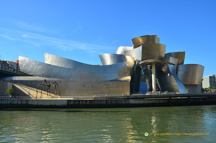 Guggenheim-Bilbao AJP2952