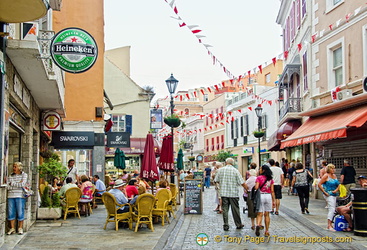 There are plenty of pubs and cafes in Gibraltar