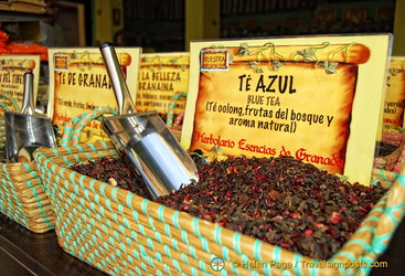 Teas and infusions at the Herbolario Esencias de Granada