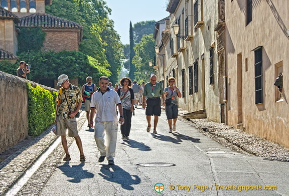 Starting out on the Alhambra tour