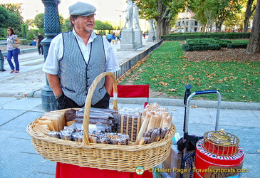 A vendor in the Plaza de Oriente