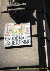Colourful tile street name for Carrera de San Jeronimo