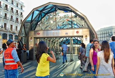 Entrance to the SOL station of the Madrid Metro 