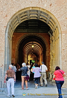 The many visitors at Montserrat