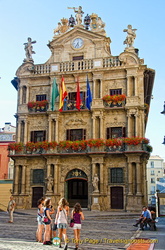 Pamplona Town Hall in the heart of the historical quarter