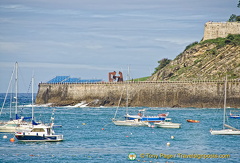 Construccion Vacia (The Empty Structure) is another San Sebastian open-air sculpture