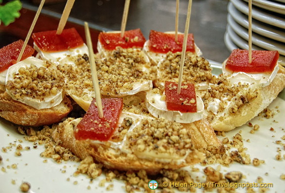 More delicious pintxos at the Casa Alcalde