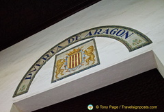 Plaza de España: Puerta de Aragon