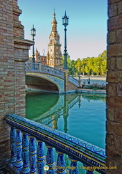 A view of Plaza de España tower
