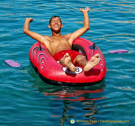 A happy local (1594 visits) A happy local